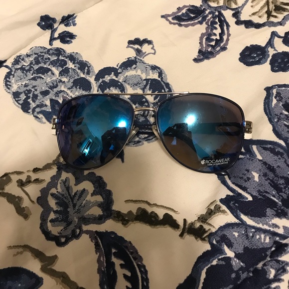 Rocawear | Womens - Picture 3 of 3